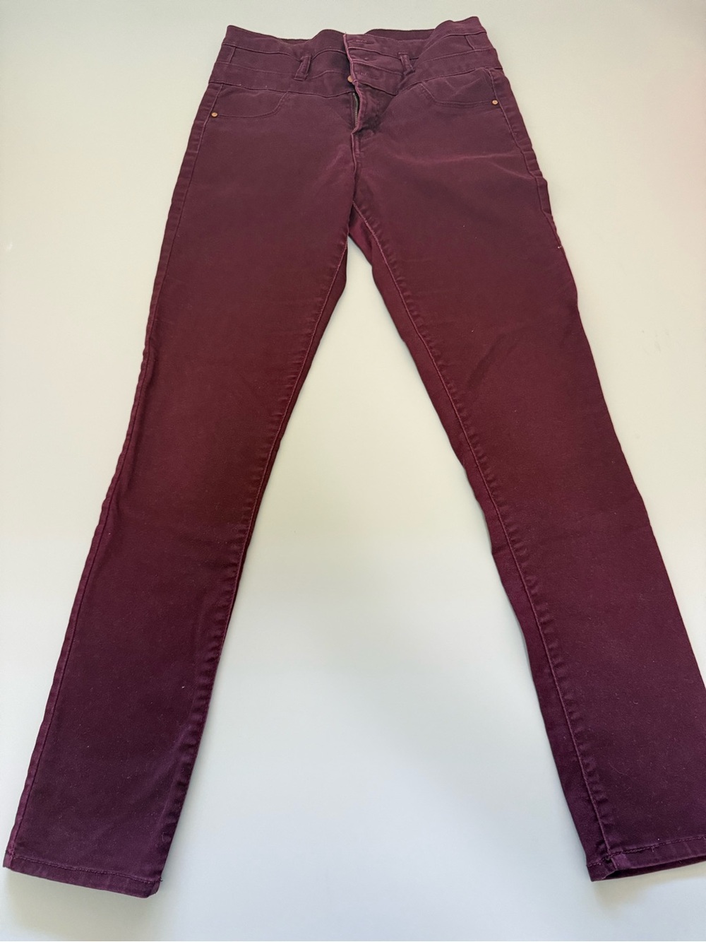 refuge High-Rise Slim Jeans in Burgundy. G43